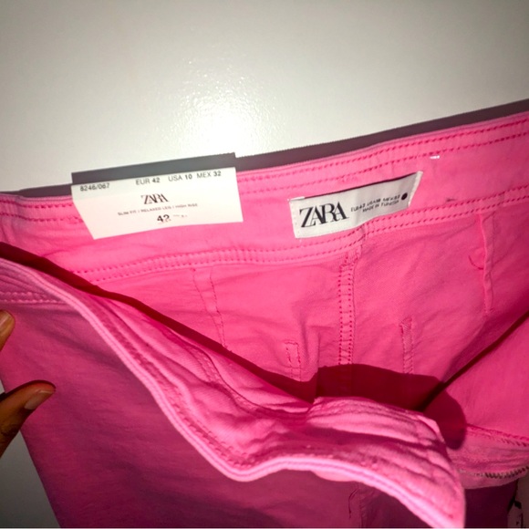 BNWT Zara High Waisted Straight Leg Jeans in Fuchsia size 10 - Picture 5 of 6